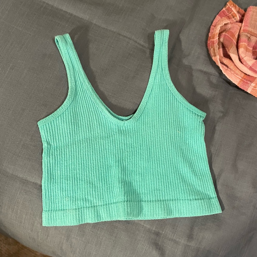 Urban Outfitters Tank Cropped Size Small